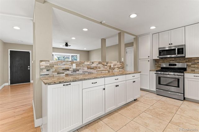 598 W Valleyview Avenue, Littleton, CO 80120