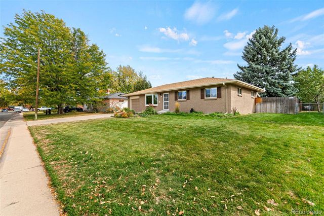 598 W Valleyview Avenue, Littleton, CO 80120