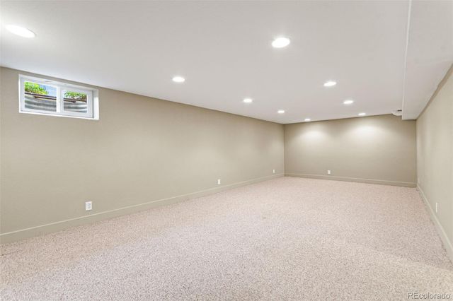 598 W Valleyview Avenue, Littleton, CO 80120