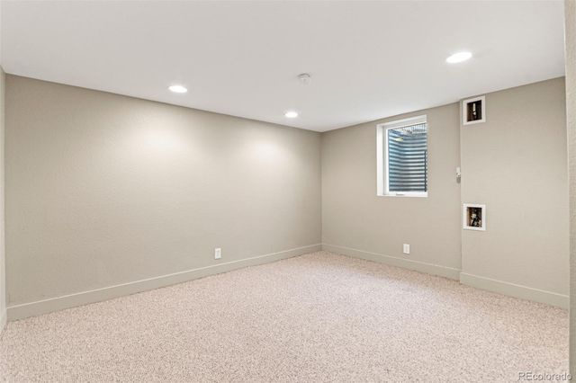 598 W Valleyview Avenue, Littleton, CO 80120
