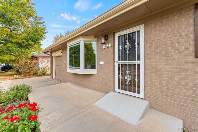 598 W Valleyview Avenue, Littleton, CO 80120