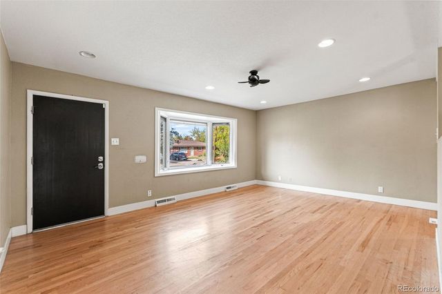 598 W Valleyview Avenue, Littleton, CO 80120