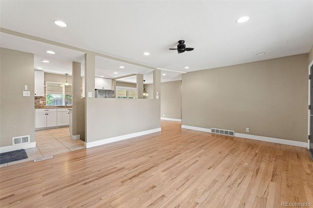 598 W Valleyview Avenue, Littleton, CO 80120