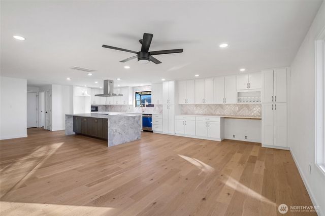 306 N Crestview Drive, Moses Lake, WA 98837