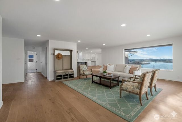 306 N Crestview Drive, Moses Lake, WA 98837