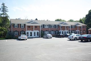 64 S Clinton Avenue 4B, Bay Shore, NY 11706