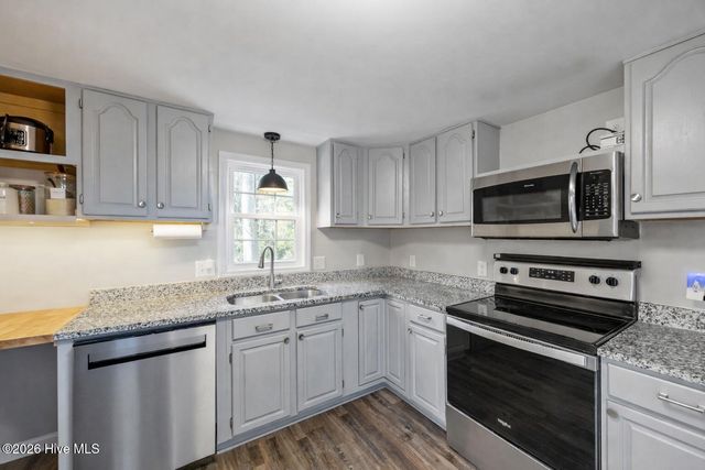 3015 Staley Snow Camp Road, Siler City, NC 27344