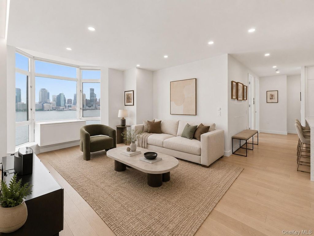 350 Albany Street 10BC, New York (manhattan), NY 10280 — photo 4