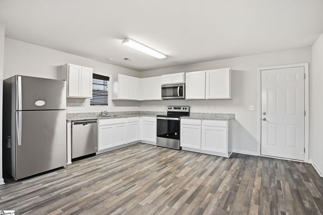 11 Carters Green Drive, Greenville, SC 29605