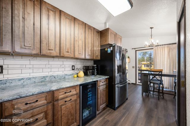 8280 E 20th Avenue, Anchorage, AK 99504