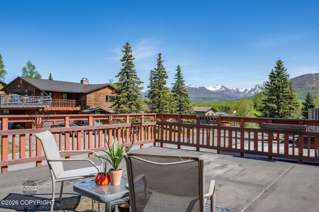 8280 E 20th Avenue, Anchorage, AK 99504