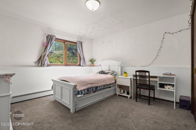 8280 E 20th Avenue, Anchorage, AK 99504