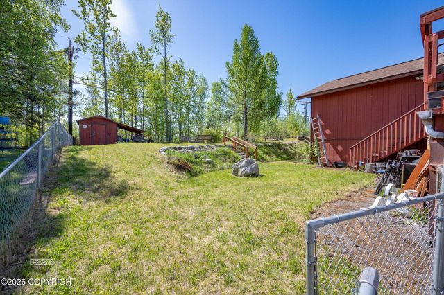 8280 E 20th Avenue, Anchorage, AK 99504