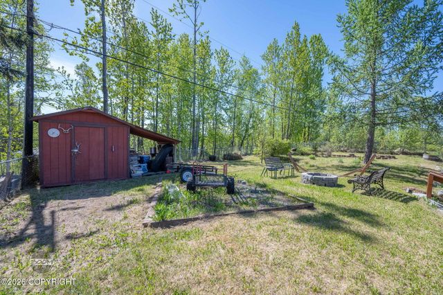 8280 E 20th Avenue, Anchorage, AK 99504