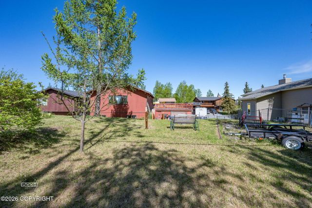 8280 E 20th Avenue, Anchorage, AK 99504