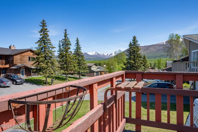 8280 E 20th Avenue, Anchorage, AK 99504