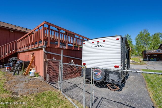 8280 E 20th Avenue, Anchorage, AK 99504