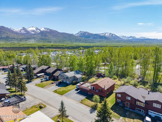 8280 E 20th Avenue, Anchorage, AK 99504