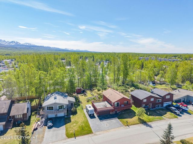 8280 E 20th Avenue, Anchorage, AK 99504