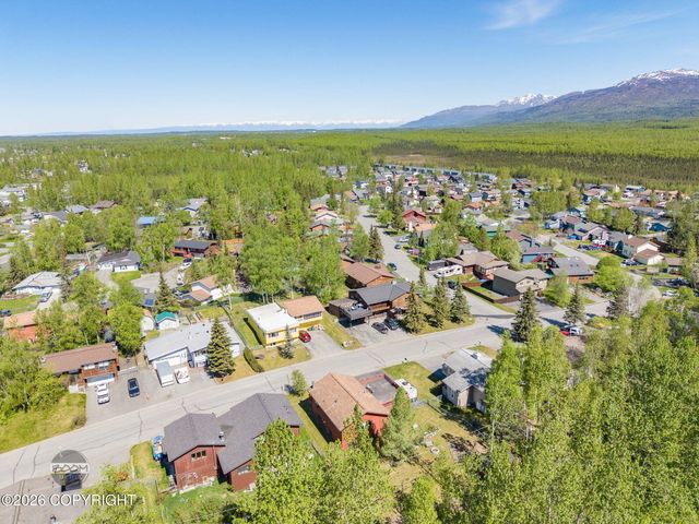 8280 E 20th Avenue, Anchorage, AK 99504