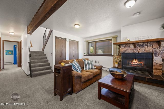 8280 E 20th Avenue, Anchorage, AK 99504