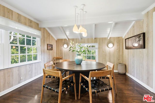 11532 Thurston Circle, Los Angeles, CA 90049