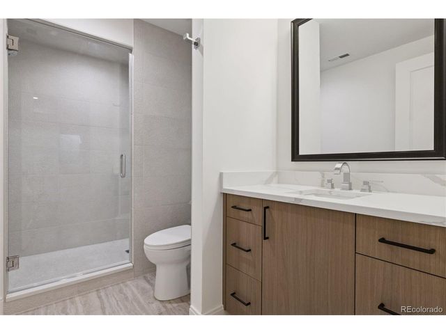 3330 E 4th Ave, Denver, CO 80206