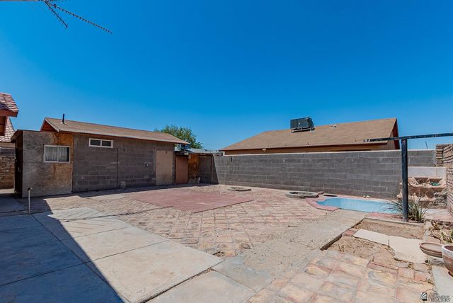 1612 E Constitution St, San Luis, AZ 85349