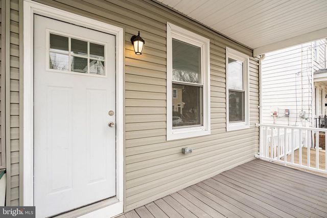 244 CONOVER ST, Burlington, NJ 08016