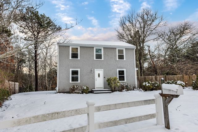 30 Barquentine Dr, Plymouth, MA 02360