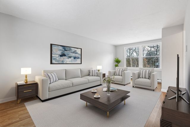 30 Barquentine Dr, Plymouth, MA 02360