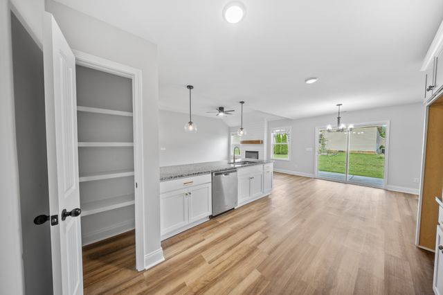 248 Fieldstone Ln, Springfield, TN 37172