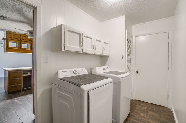 1911 Joslin Street, Cleburne, TX 76033