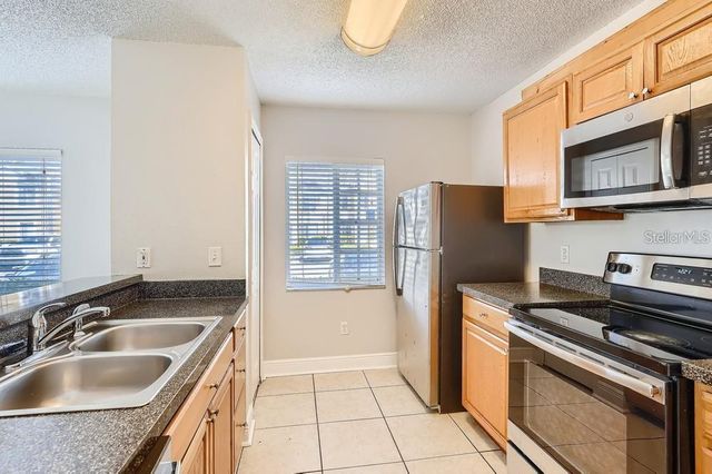 2023 FLUORSHIRE DRIVE, Brandon, FL 33511