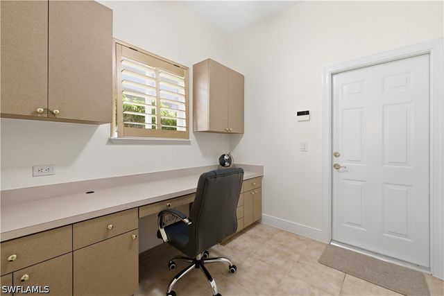 9235 Troon Lakes DR, Naples, FL 34109