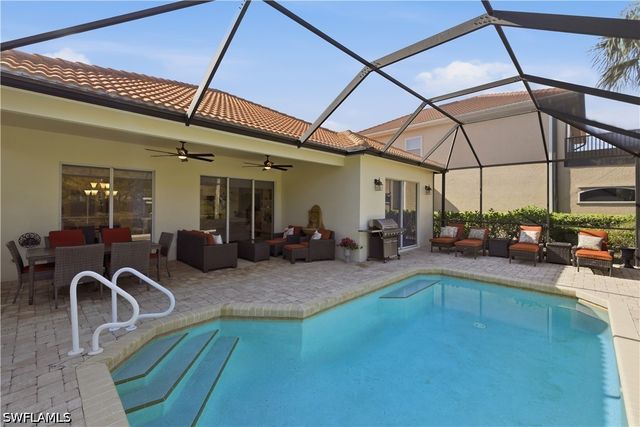 9235 Troon Lakes DR, Naples, FL 34109