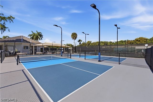 9235 Troon Lakes DR, Naples, FL 34109