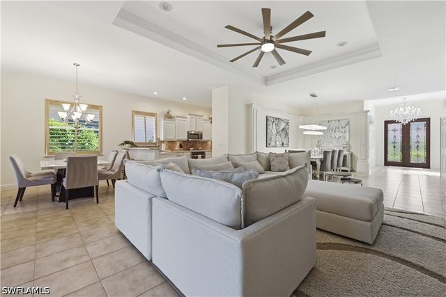 9235 Troon Lakes DR, Naples, FL 34109
