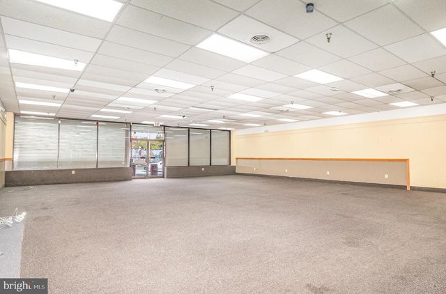 3421 CLIFTON AVE, Baltimore, MD 21216