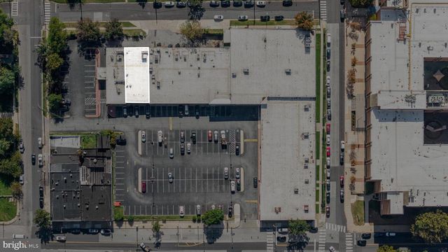 3421 CLIFTON AVE, Baltimore, MD 21216