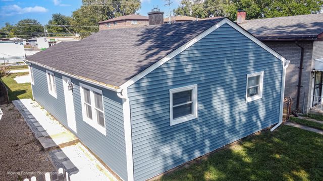 14034 S Saginaw Avenue, Burnham, IL 60633