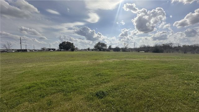 1440 Mustang Loop, Madisonville, TX 77864