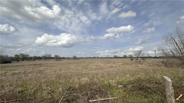 1440 Mustang Loop, Madisonville, TX 77864