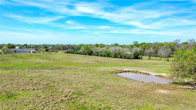 1440 Mustang Loop, Madisonville, TX 77864