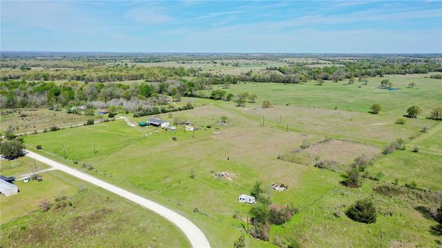 1440 Mustang Loop, Madisonville, TX 77864