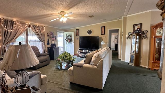 1440 Mustang Loop, Madisonville, TX 77864