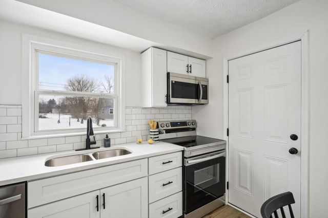 2349 Delbert Road, Columbus, OH 43211