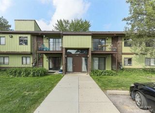 1472 W Chateau Vert Street #D, Ypsilanti, MI 48197