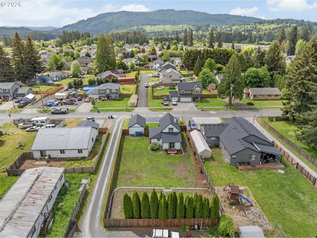 406 E JONES St, Yacolt, WA 98675