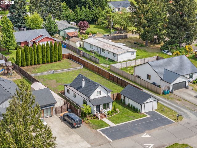 406 E JONES St, Yacolt, WA 98675